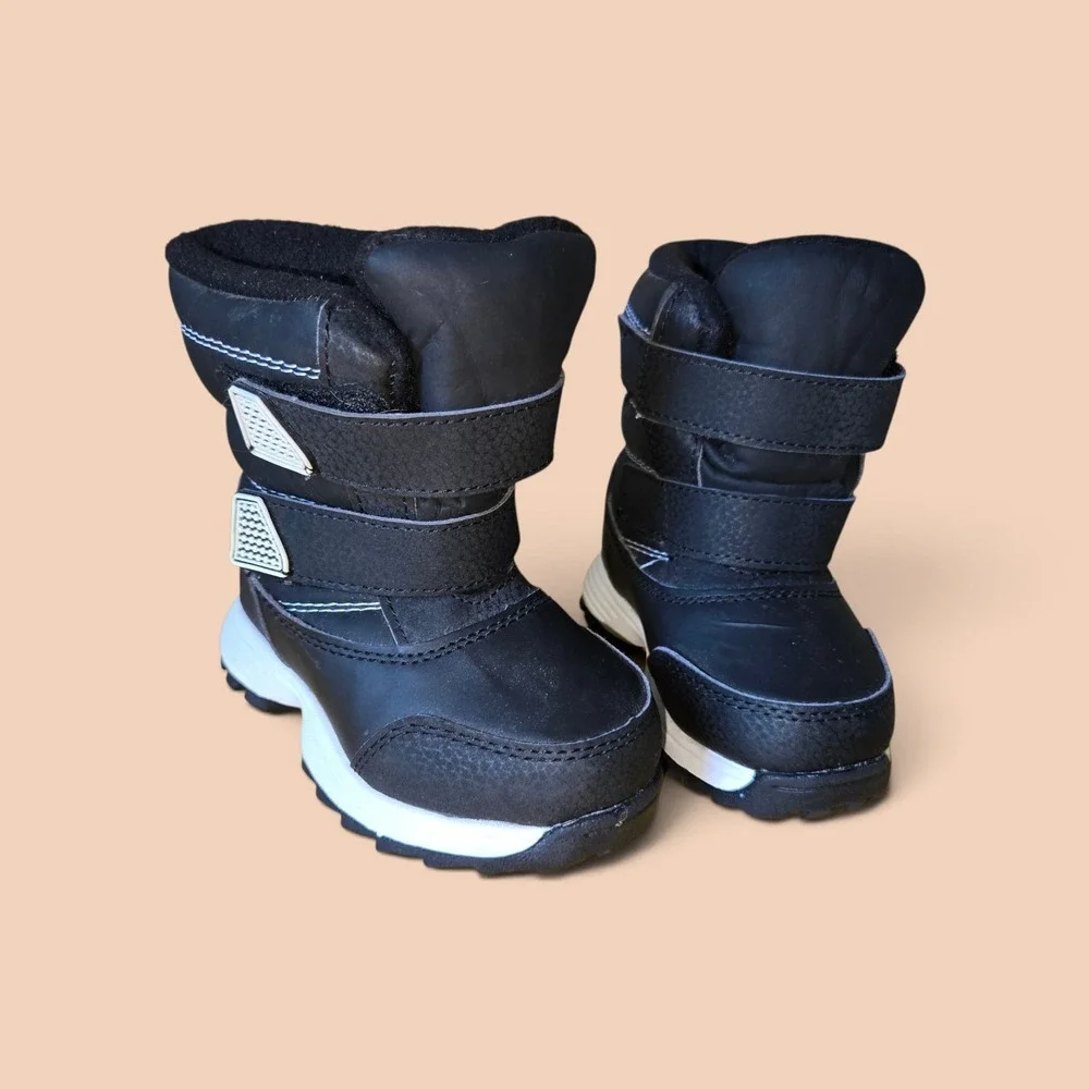 Like NEW Wonder Nation Toddler Black Snow Boots Size 6 Hook Loop Straps